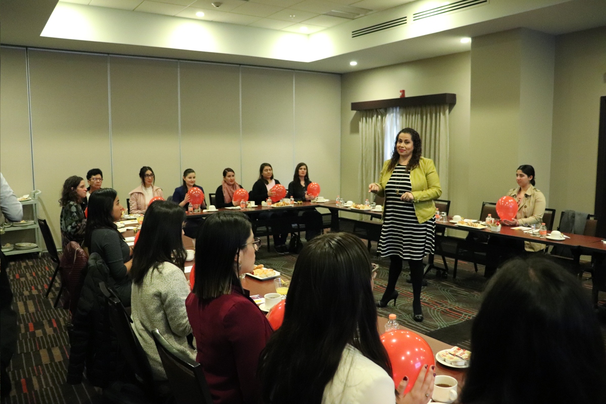 CONMEMORA GRUPO CONSULTOR EFE ™ EL DÍA INTERNACIONAL DE LA MUJER